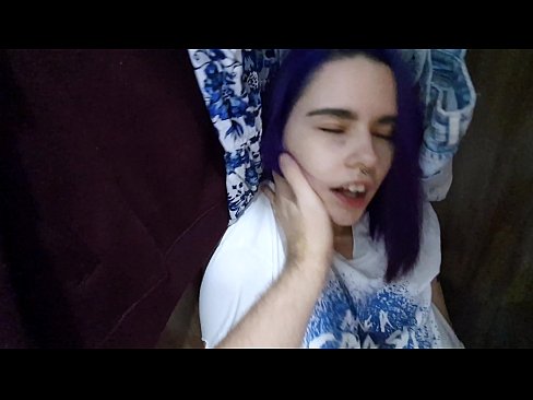 ❤️ Xwişka min di dolabê de dît û alîkariya wê kir Pornoya spehî li me ku.passionfeverspot.ru ❌️